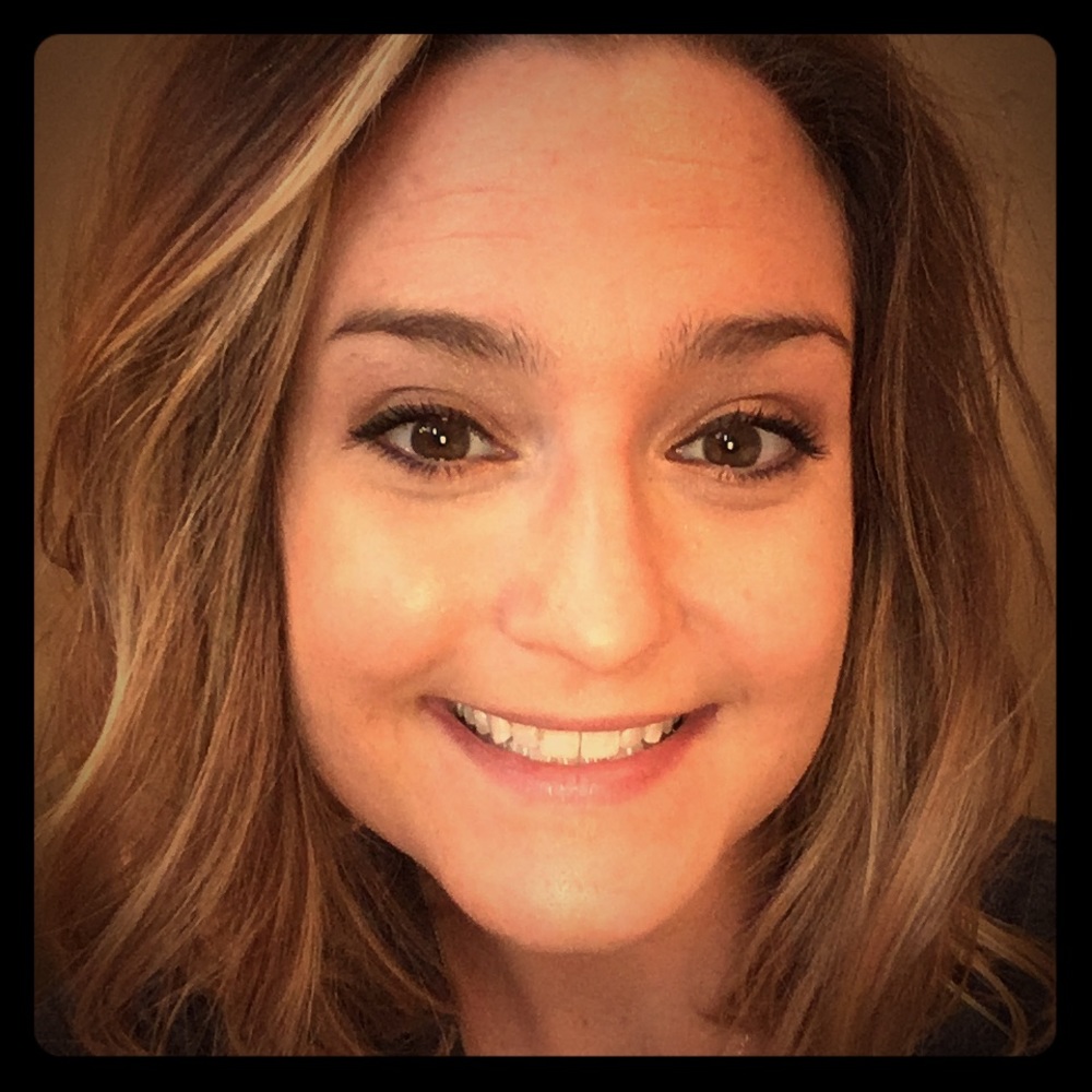 Meet your Posher, Danielle